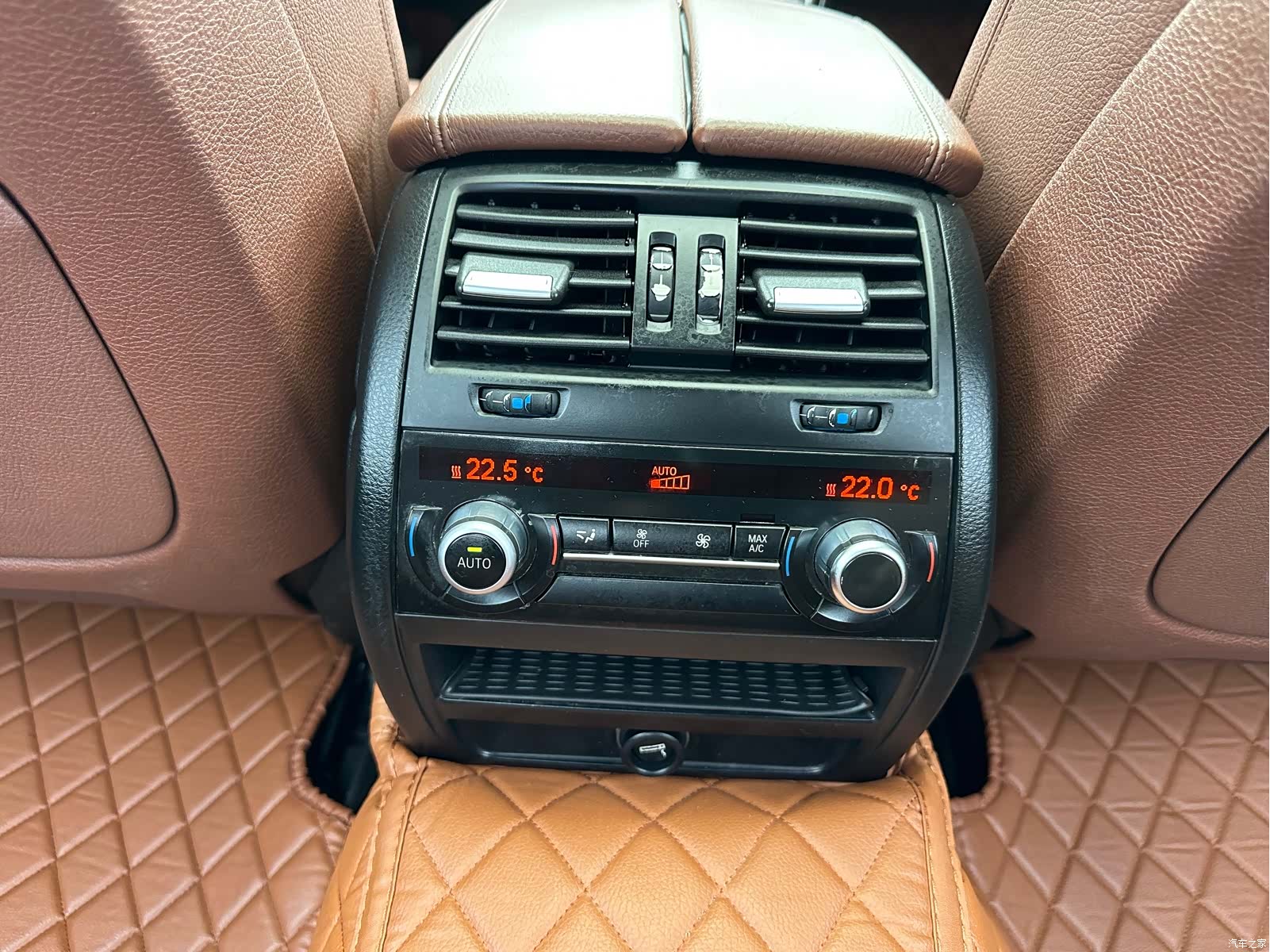 BMW 5 Series, 2015 11