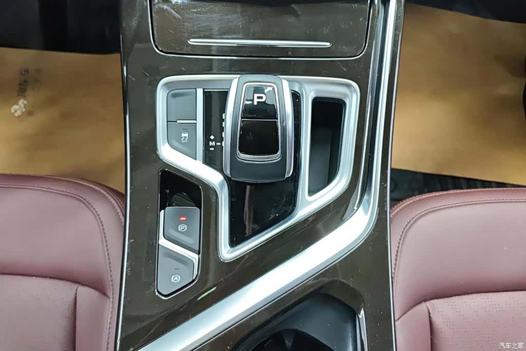 Geely Jiaji, 2022 16