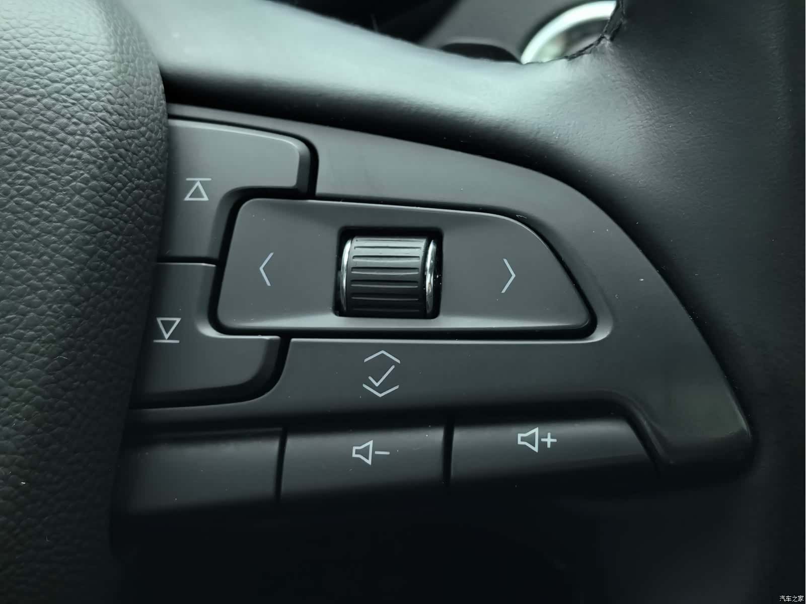 Cadillac XT4, 2019 19