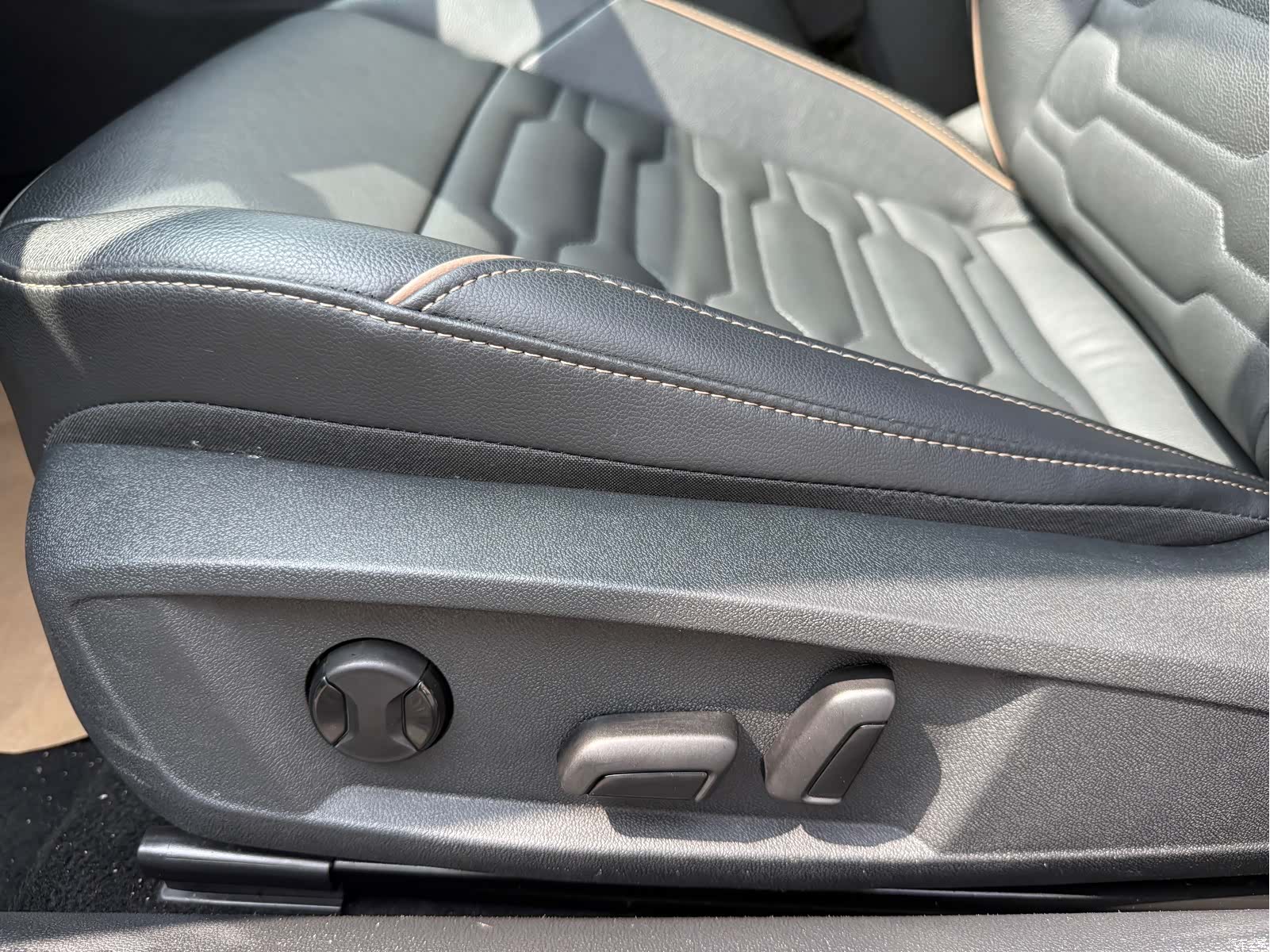 Volkswagen Passat, 2020 15