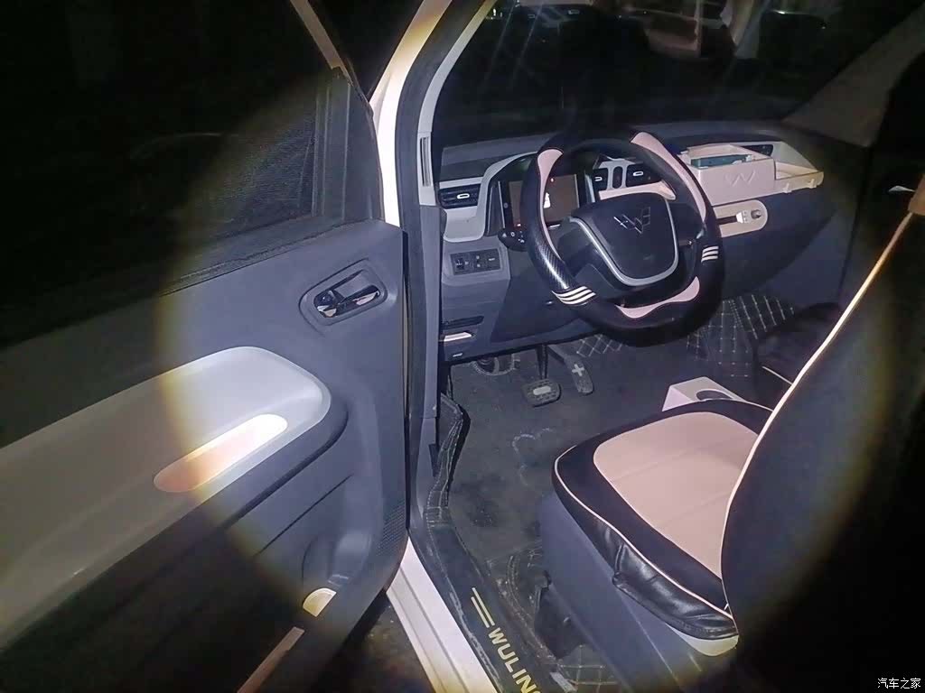 Wuling MINIEV, 2023 13