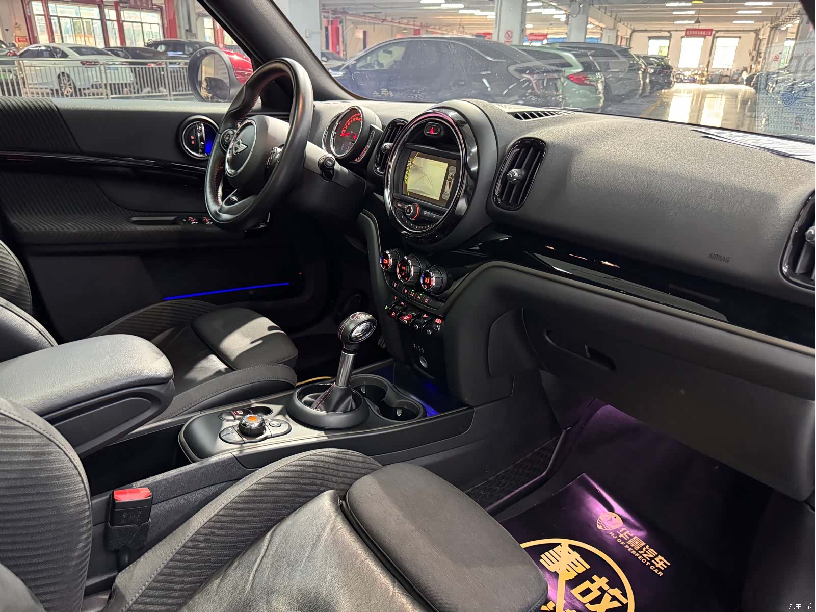 Mini Countryman, 2018 17