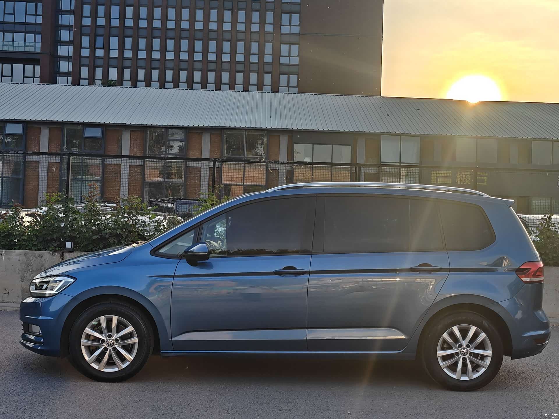 Volkswagen L, 2017 6