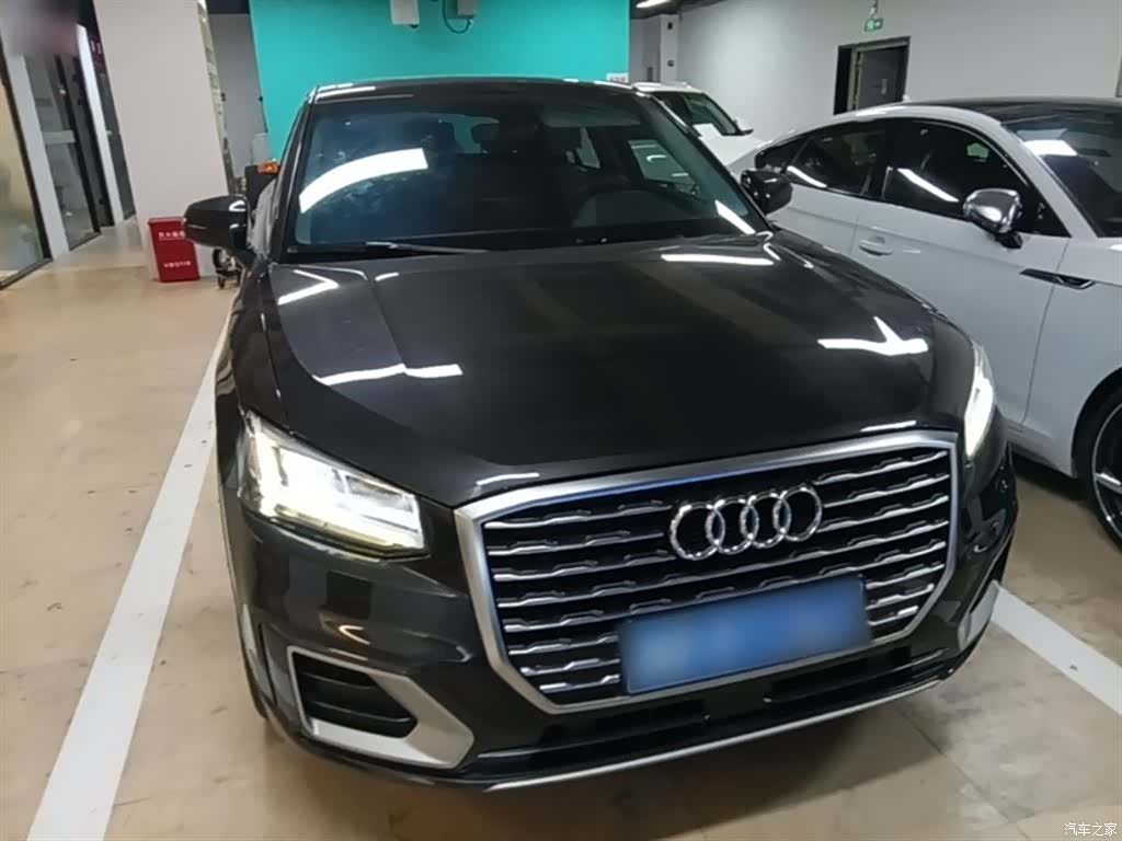 Audi Q2L, 2020 3