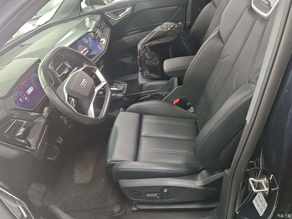 Audi Q4 e-tron, 2023 15