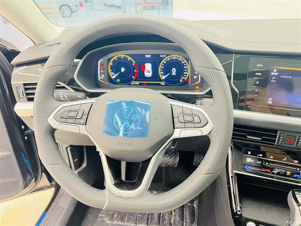 Volkswagen Passat, 2026 20