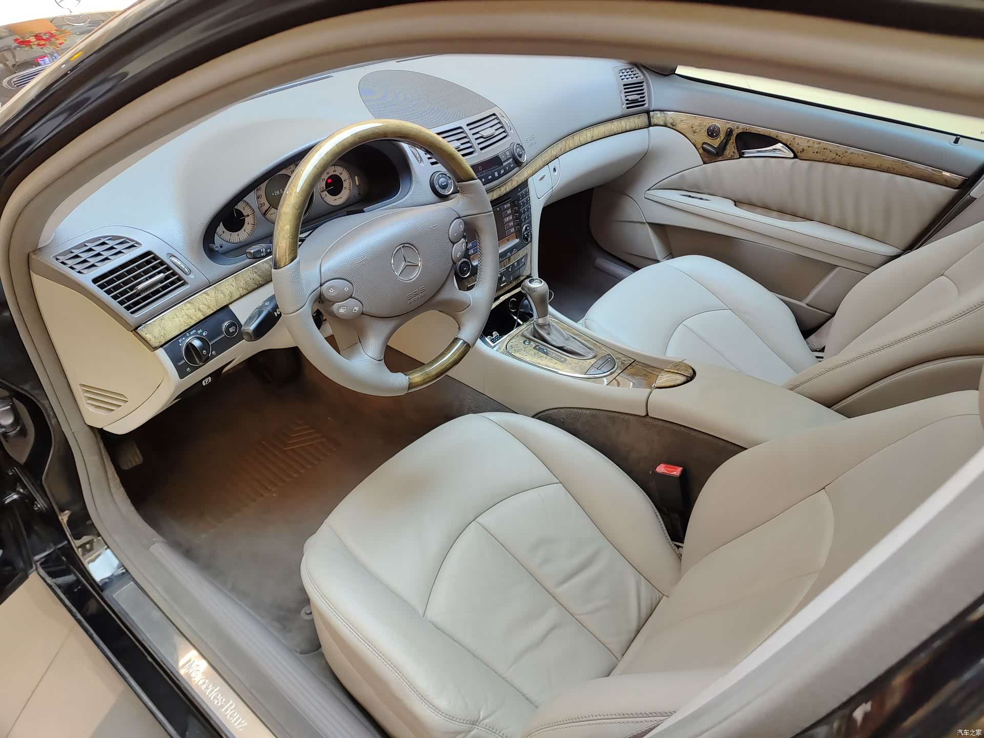 Mercedes-Benz E-Class, 2008 9