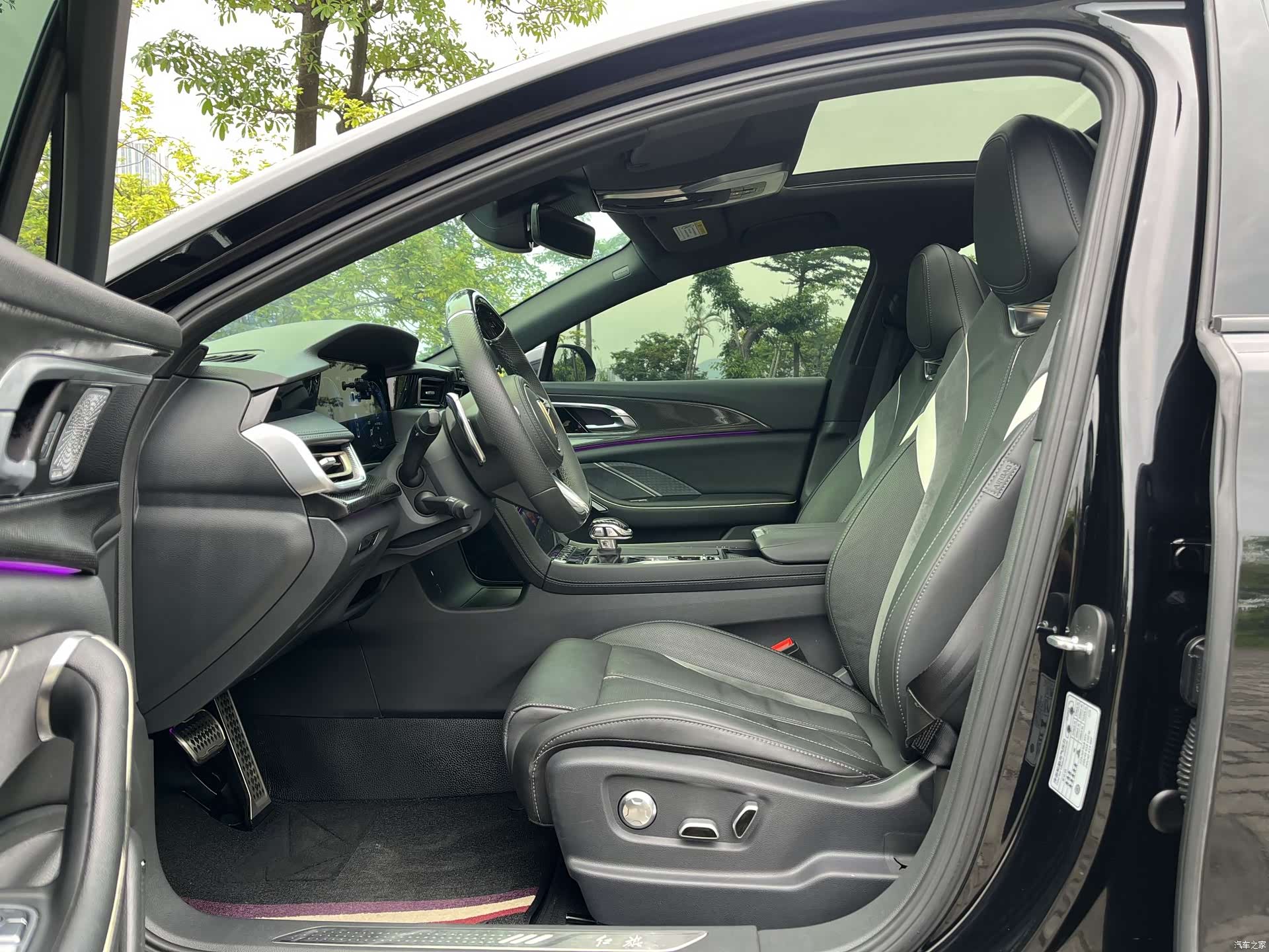 Hongqi H6, 2023 12
