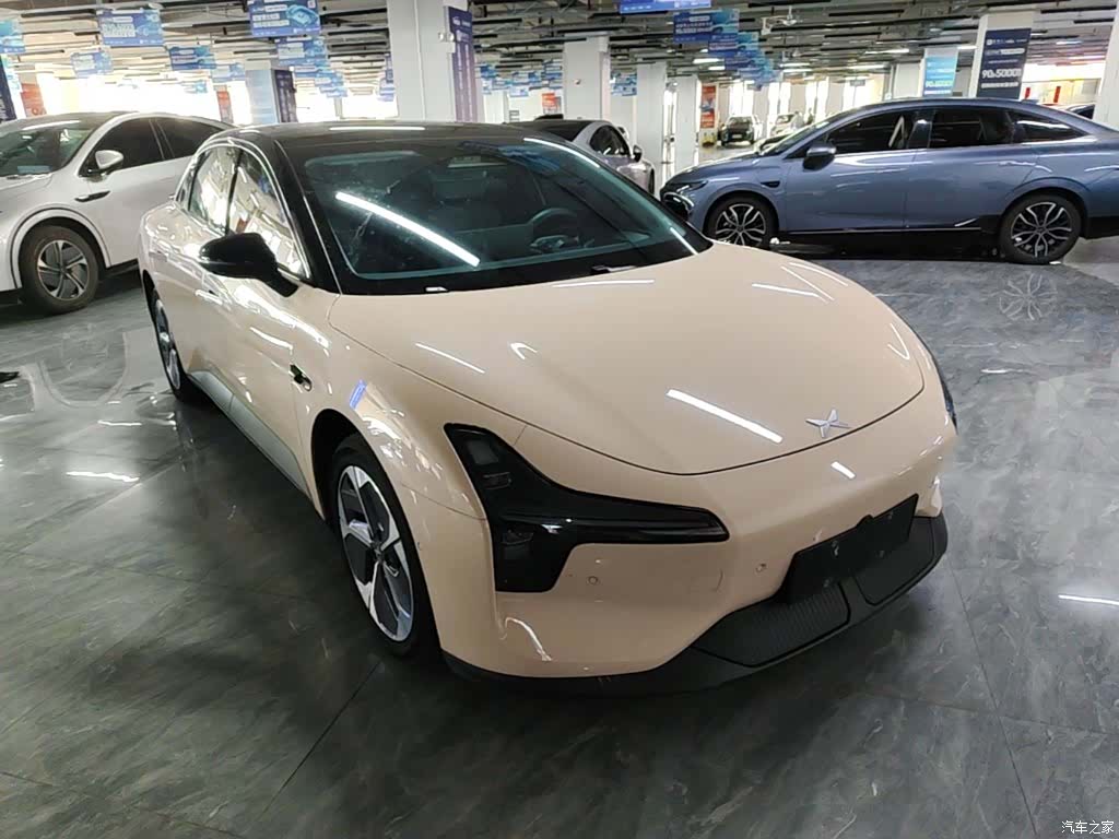 Xpeng Mona M03, 2024 4