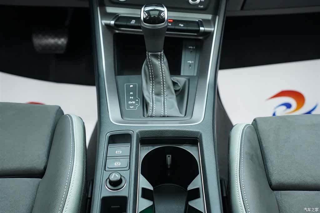 Audi Q3, 2022 22