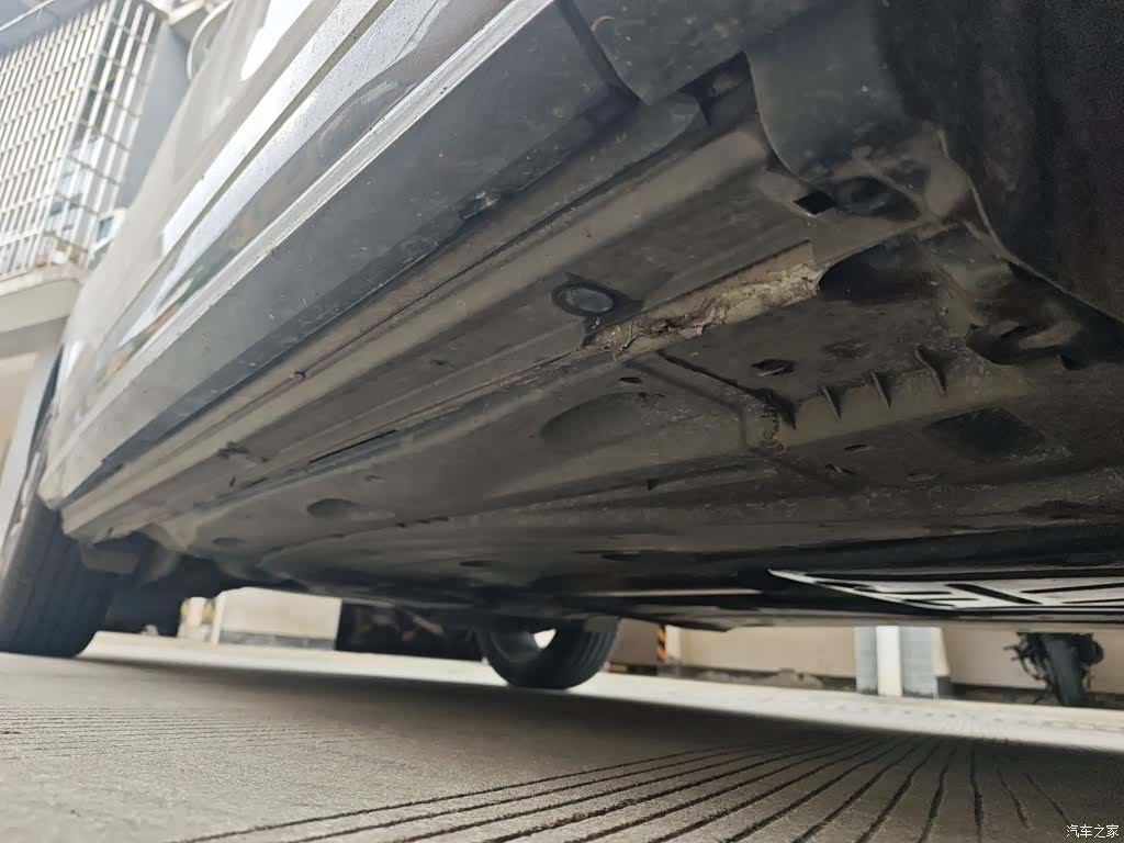 Audi Q2L, 2019 16