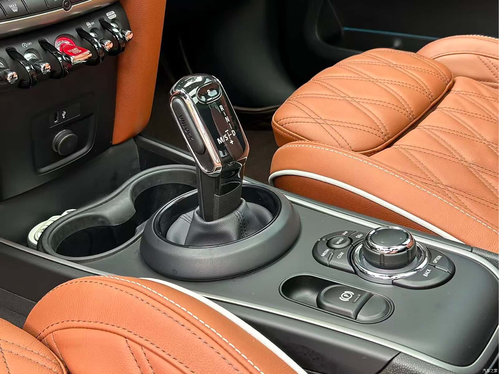 Mini Cooper, 2023 12