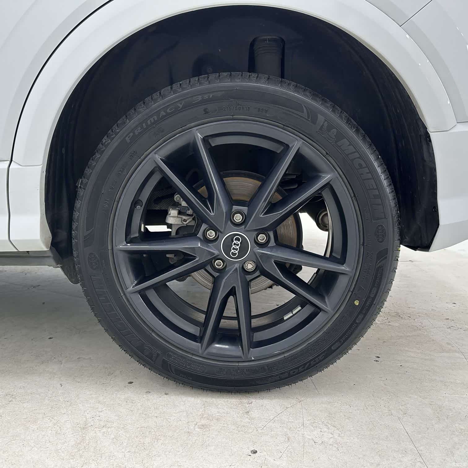 Audi Q2L, 2023 16