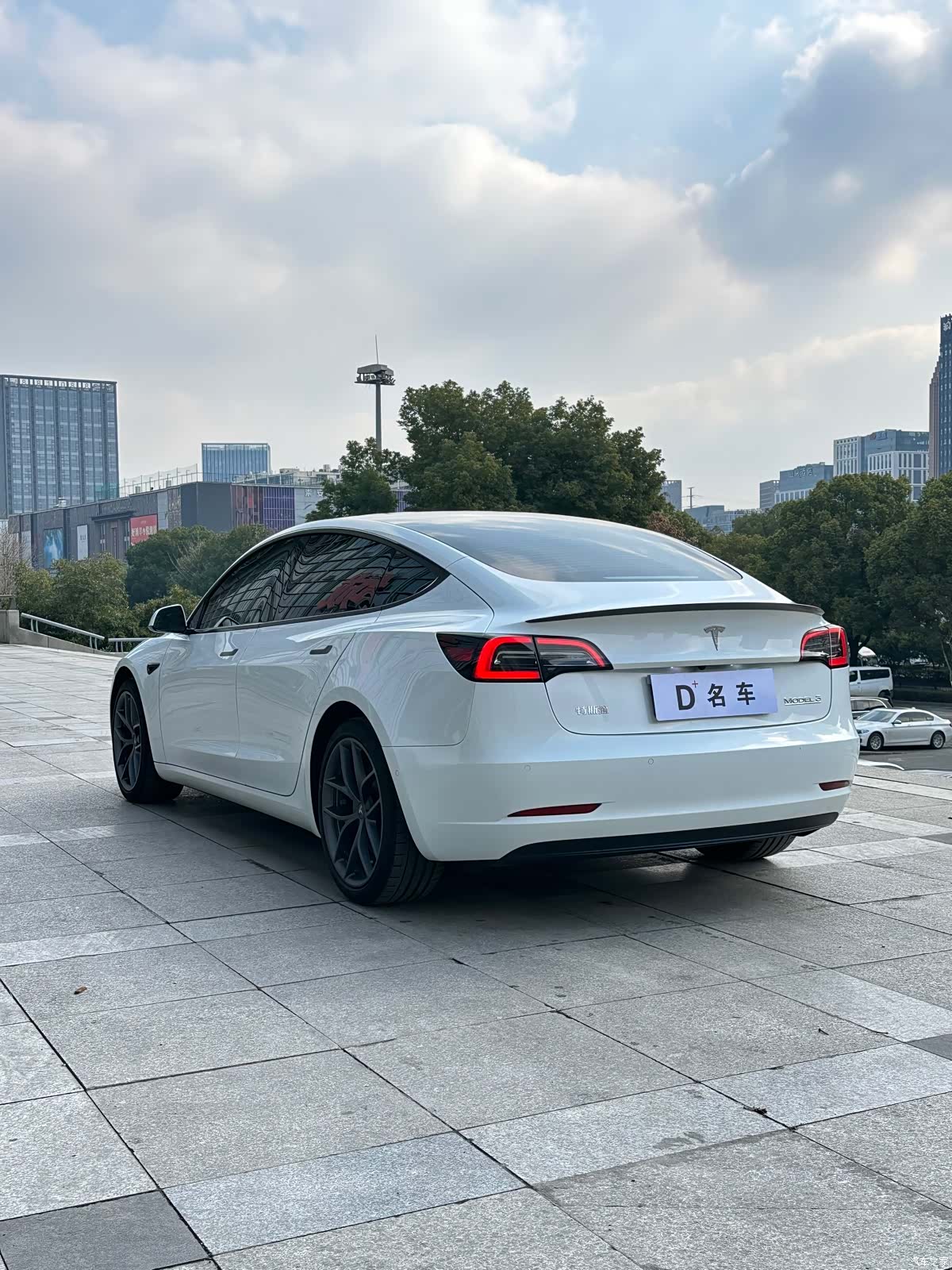 Tesla Model 3, 2022 12