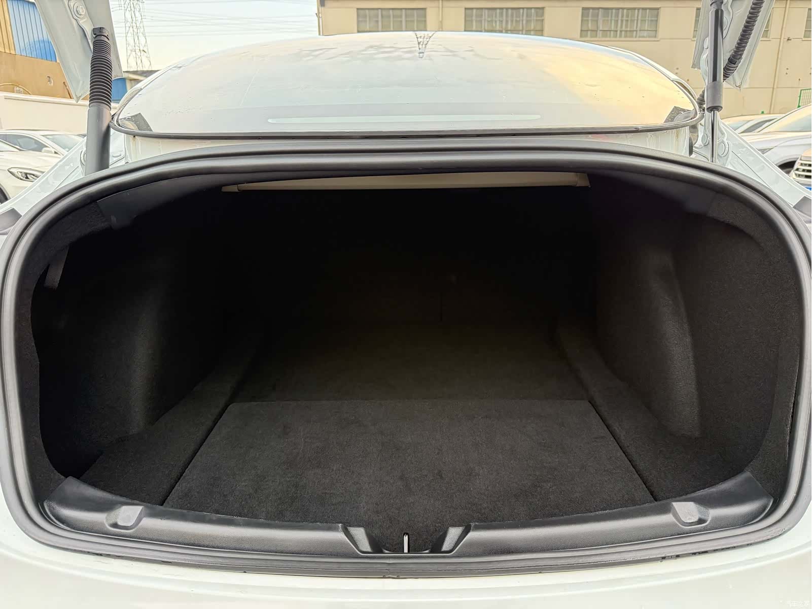 Tesla Model 3, 2023 23
