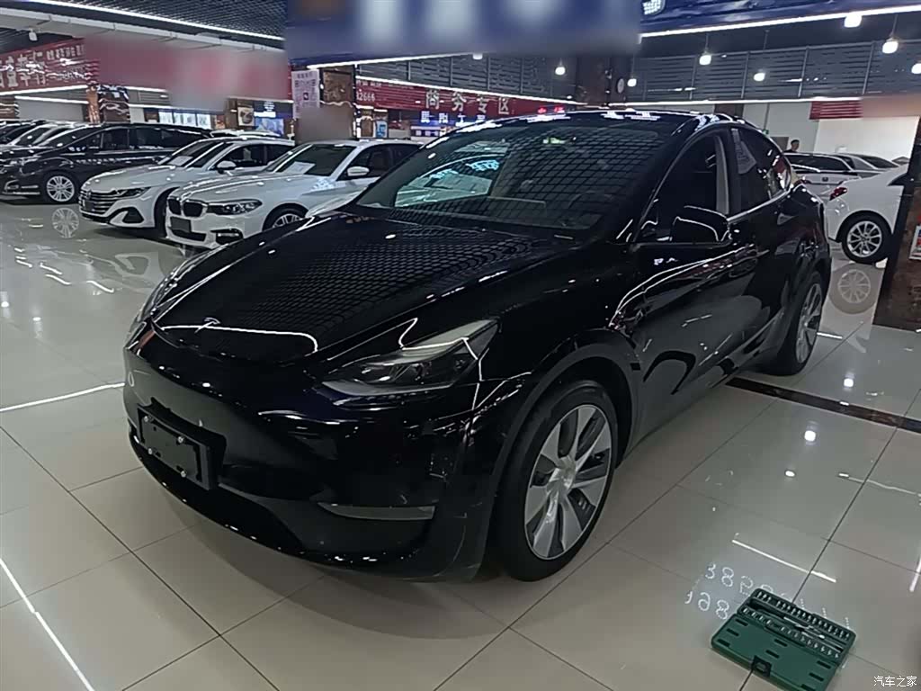Tesla Model Y, 2021 2