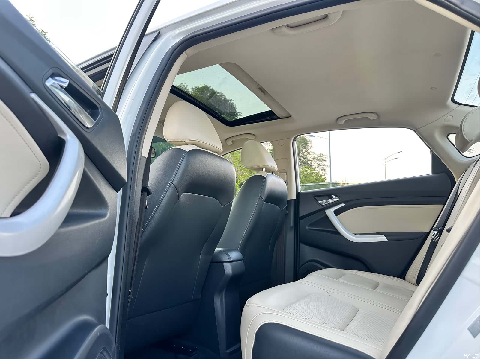 Changan V7, 2015 28