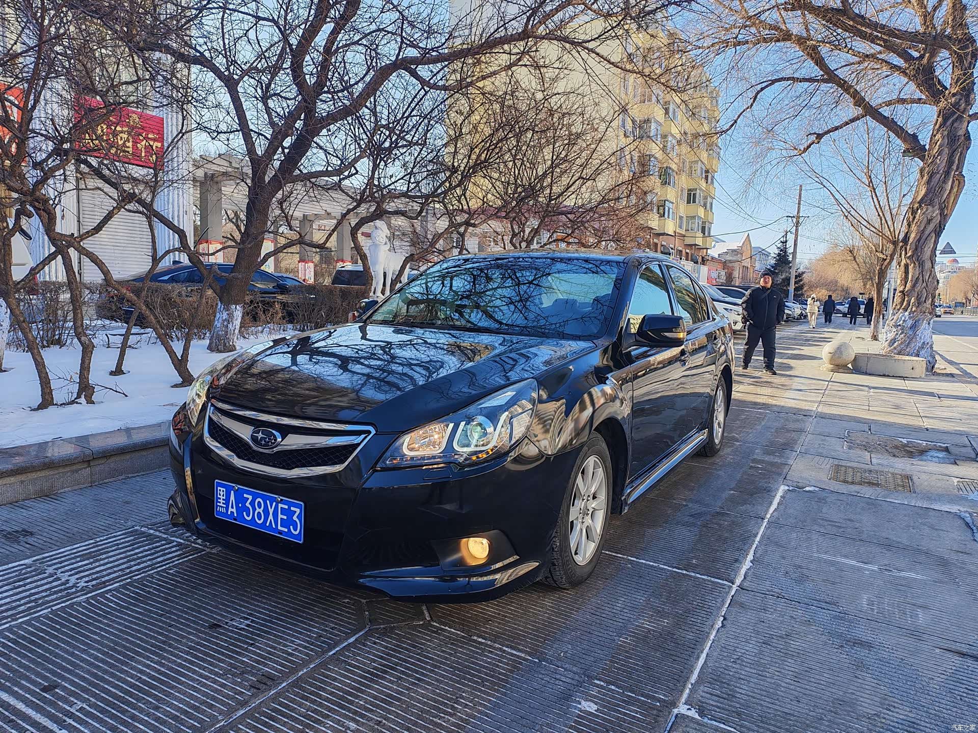 Subaru Legacy, 2011 3