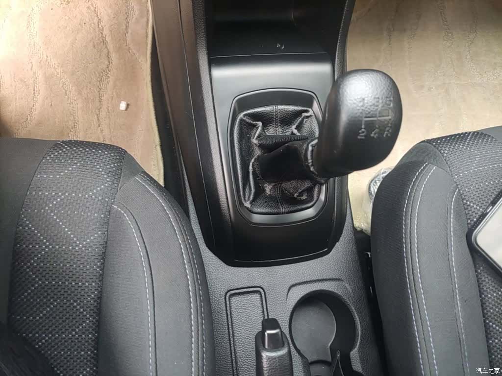 Wuling 310, 2017 14