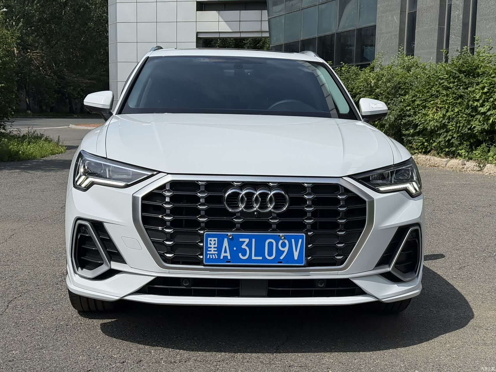 Audi Q3, 2022 2