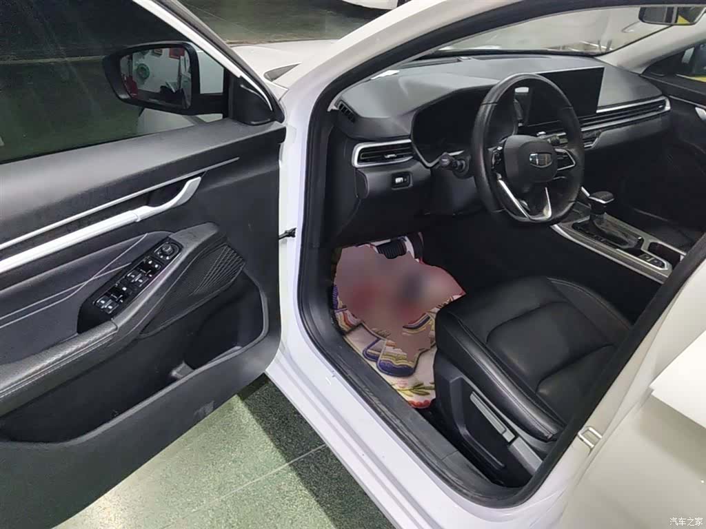 Geely Emgrand, 2024 16