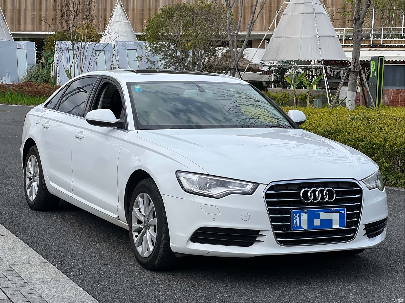 Audi A6L, 2015 3
