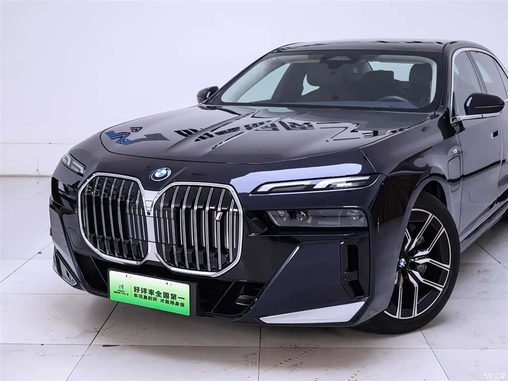 BMW i7, 2023 3