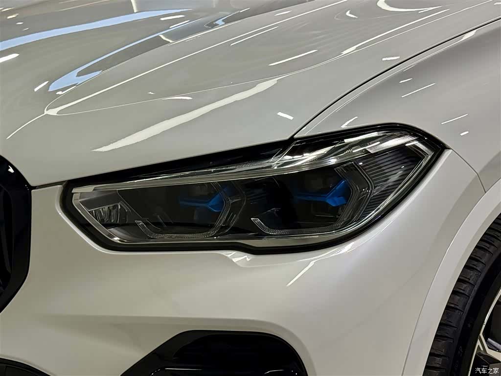 BMW X5, 2023 9