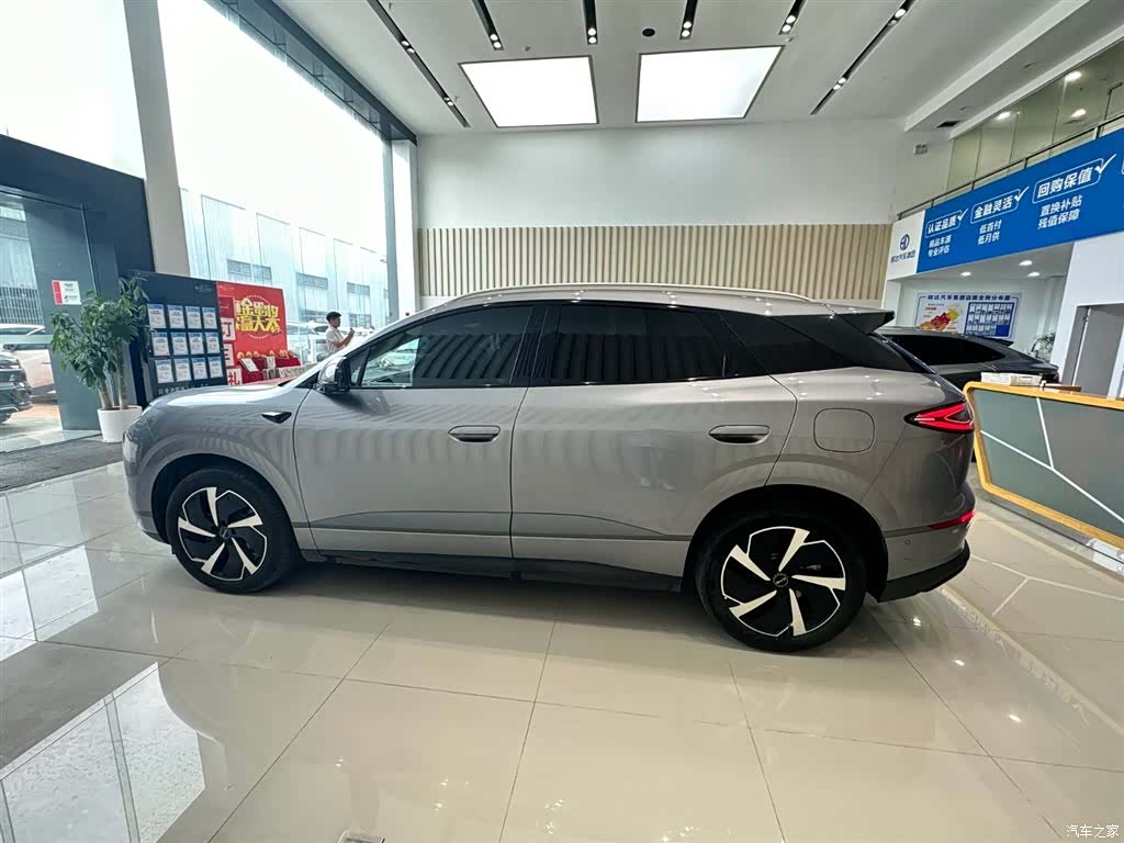 BYD HiAce, 2026 10
