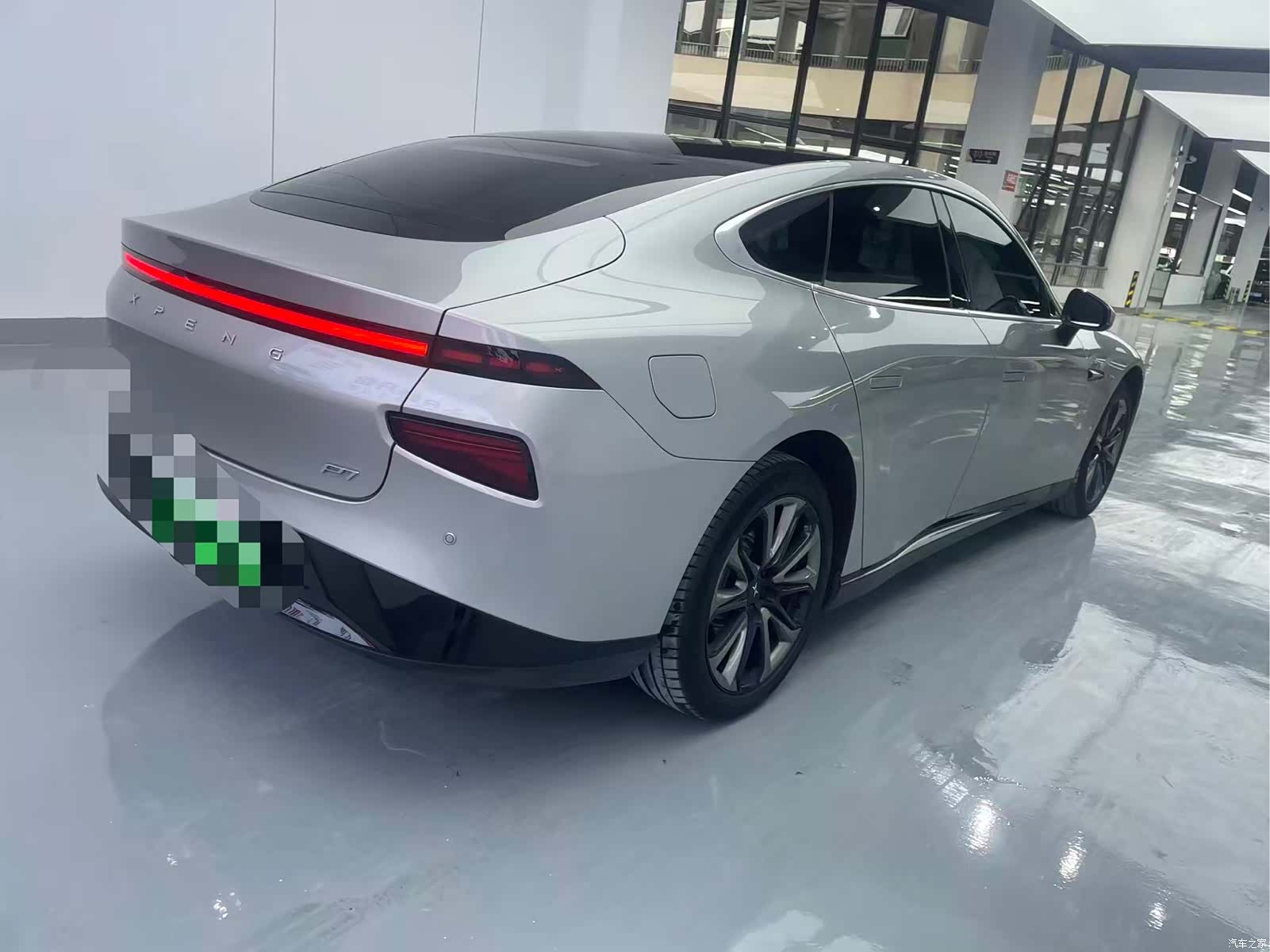 Xpeng P7, 2022 15