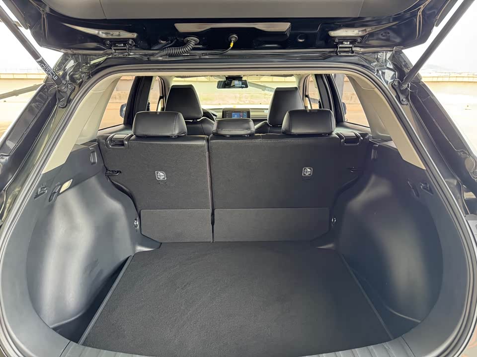 Toyota Corolla Sharp amplifier