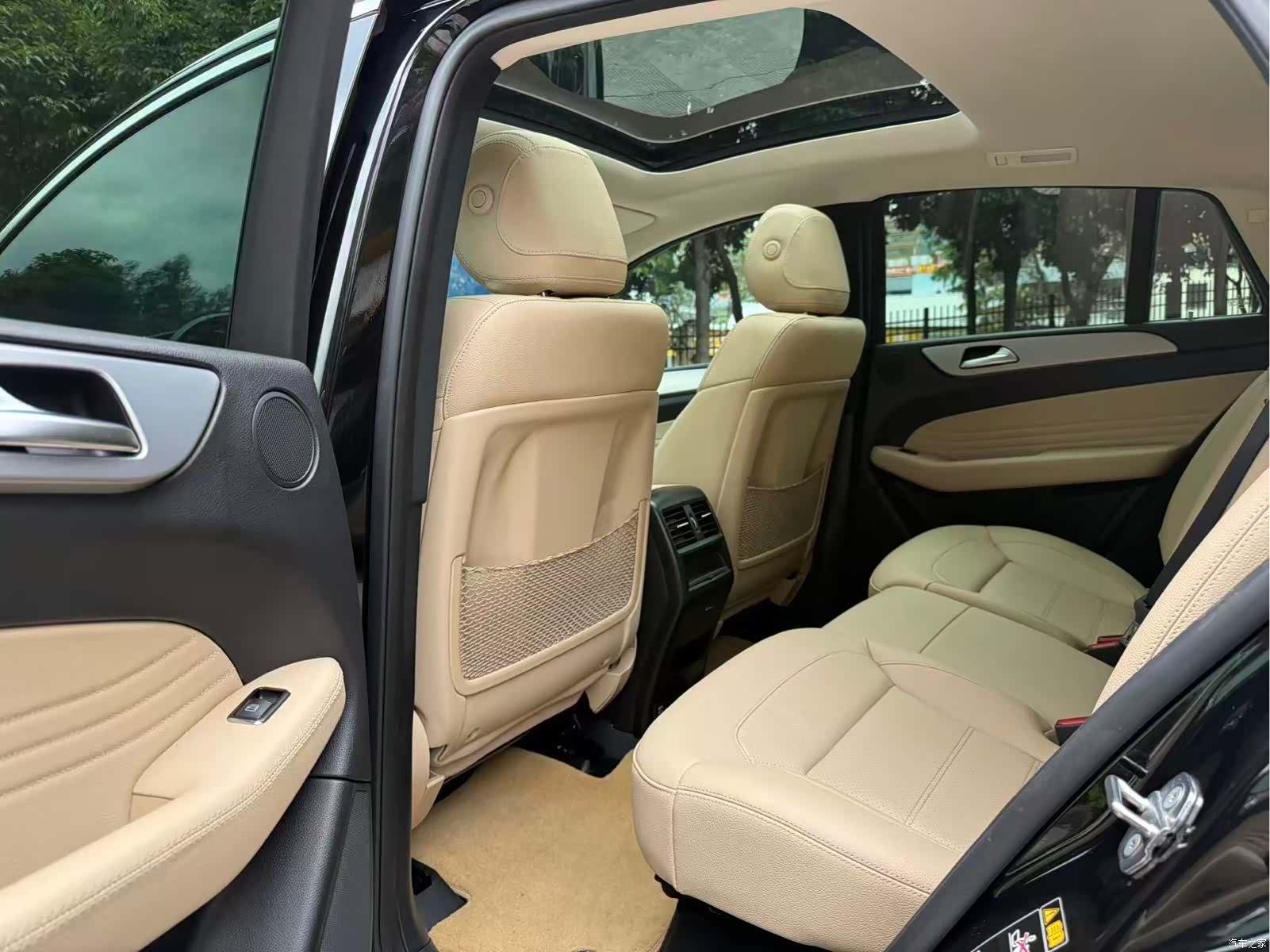 Mercedes-Benz GLE, 2019 25