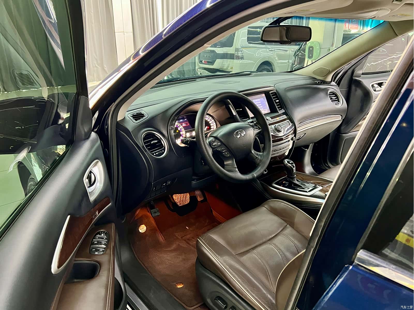 Infiniti QX60, 2018 10