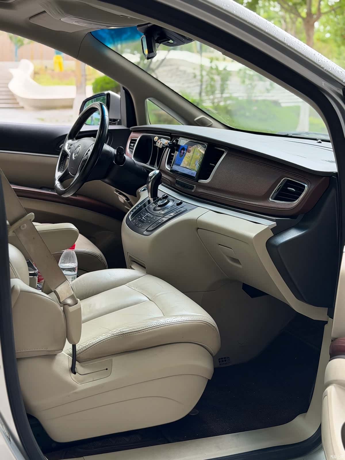 Buick GL8, 2014 10