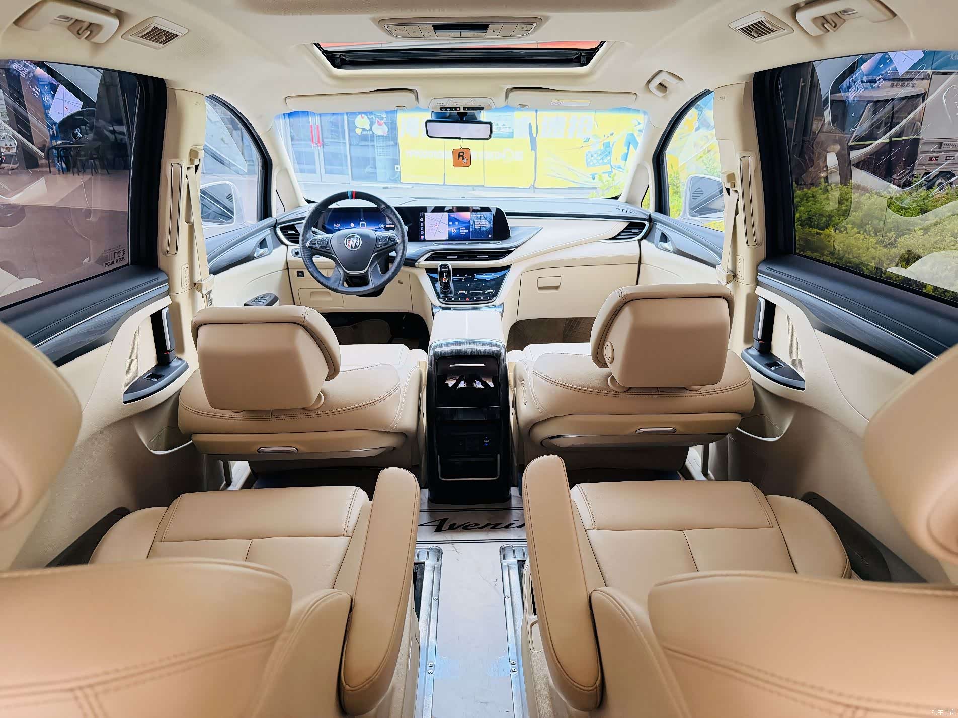 Buick GL8, 2023 13