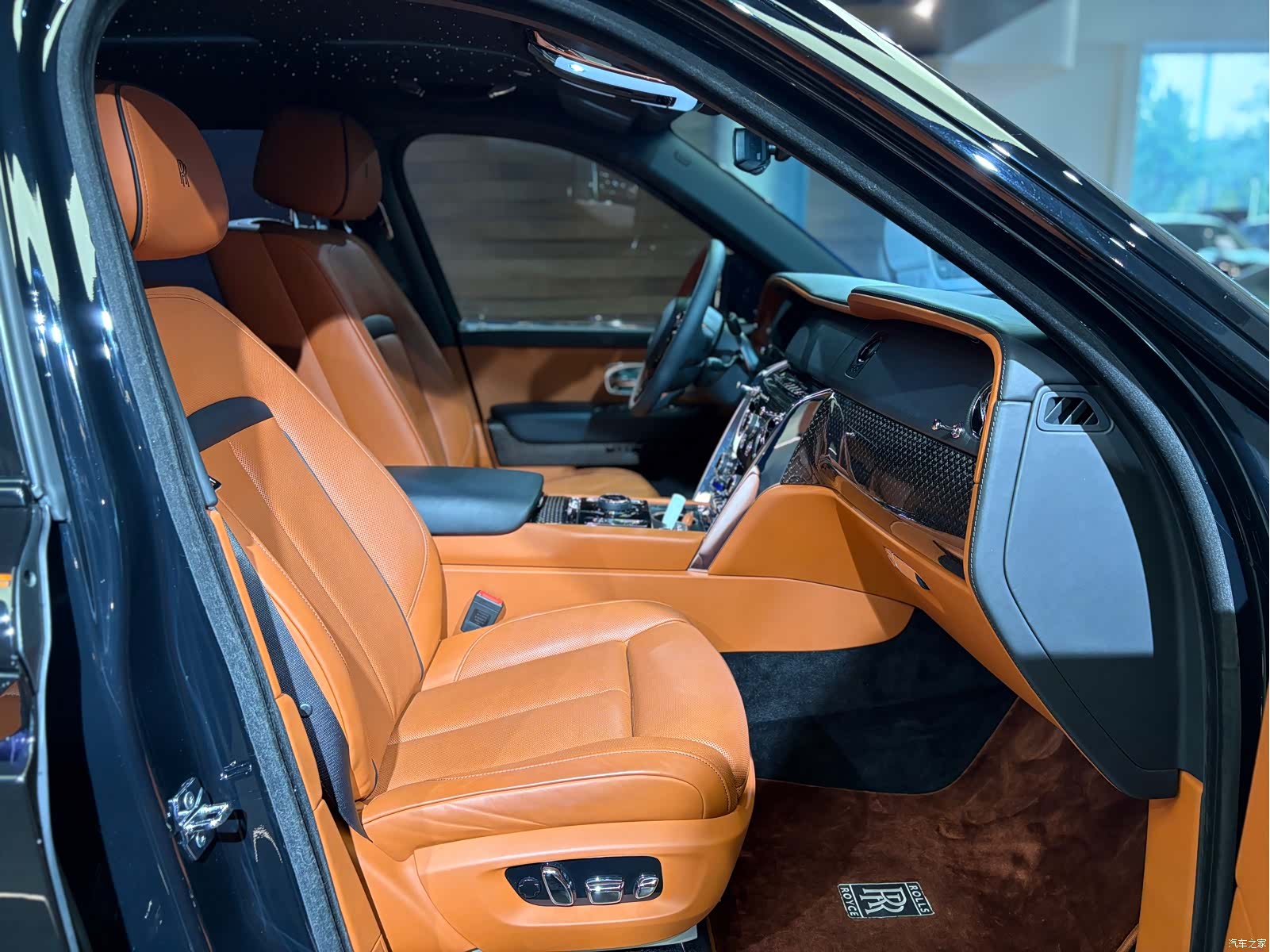 Rolls-Royce Cullinan, 2020 17