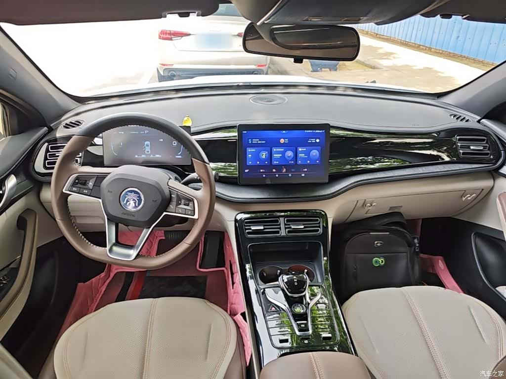 BYD Qin, 2025 10