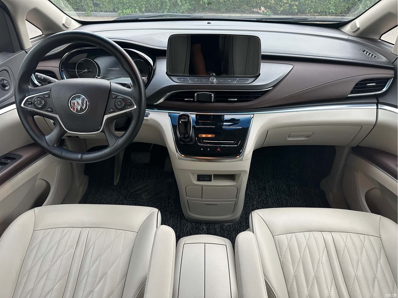 Buick GL8, 2021 все фото