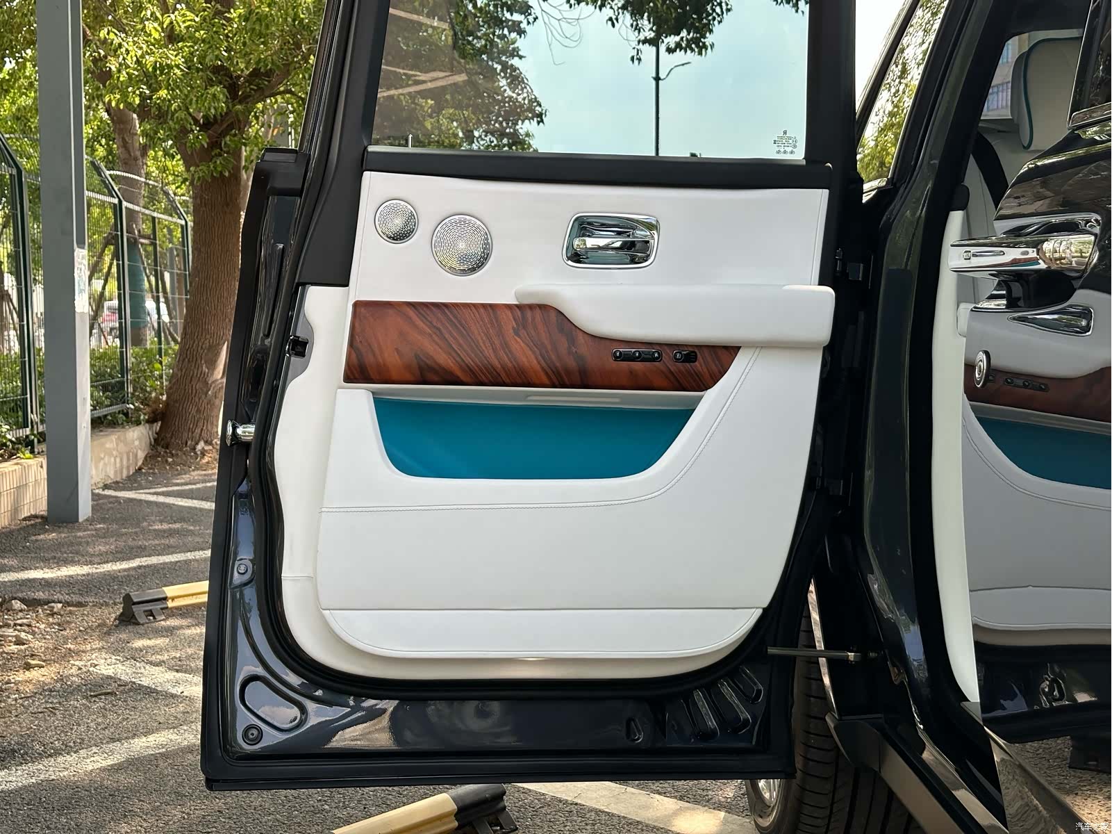 Rolls-Royce Cullinan, 2019 19