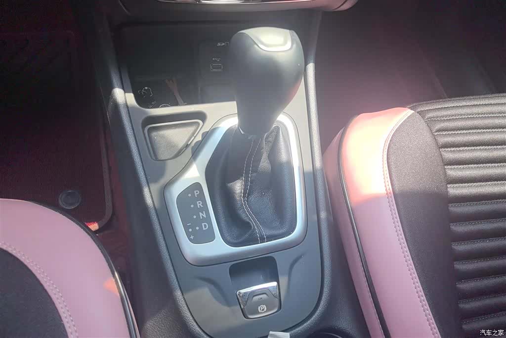 Jeep Cherokee, 2021 16