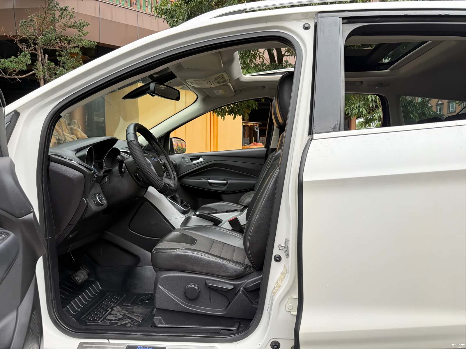 Ford Kuga, 2016 6