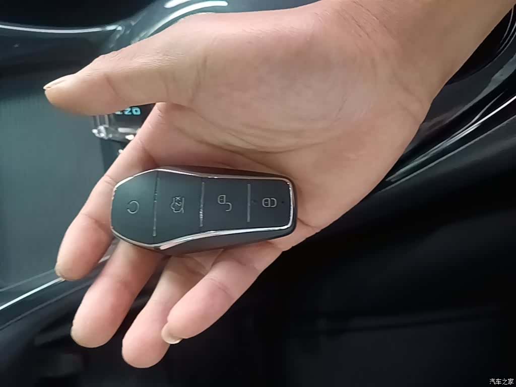 BYD E2, 2024 9