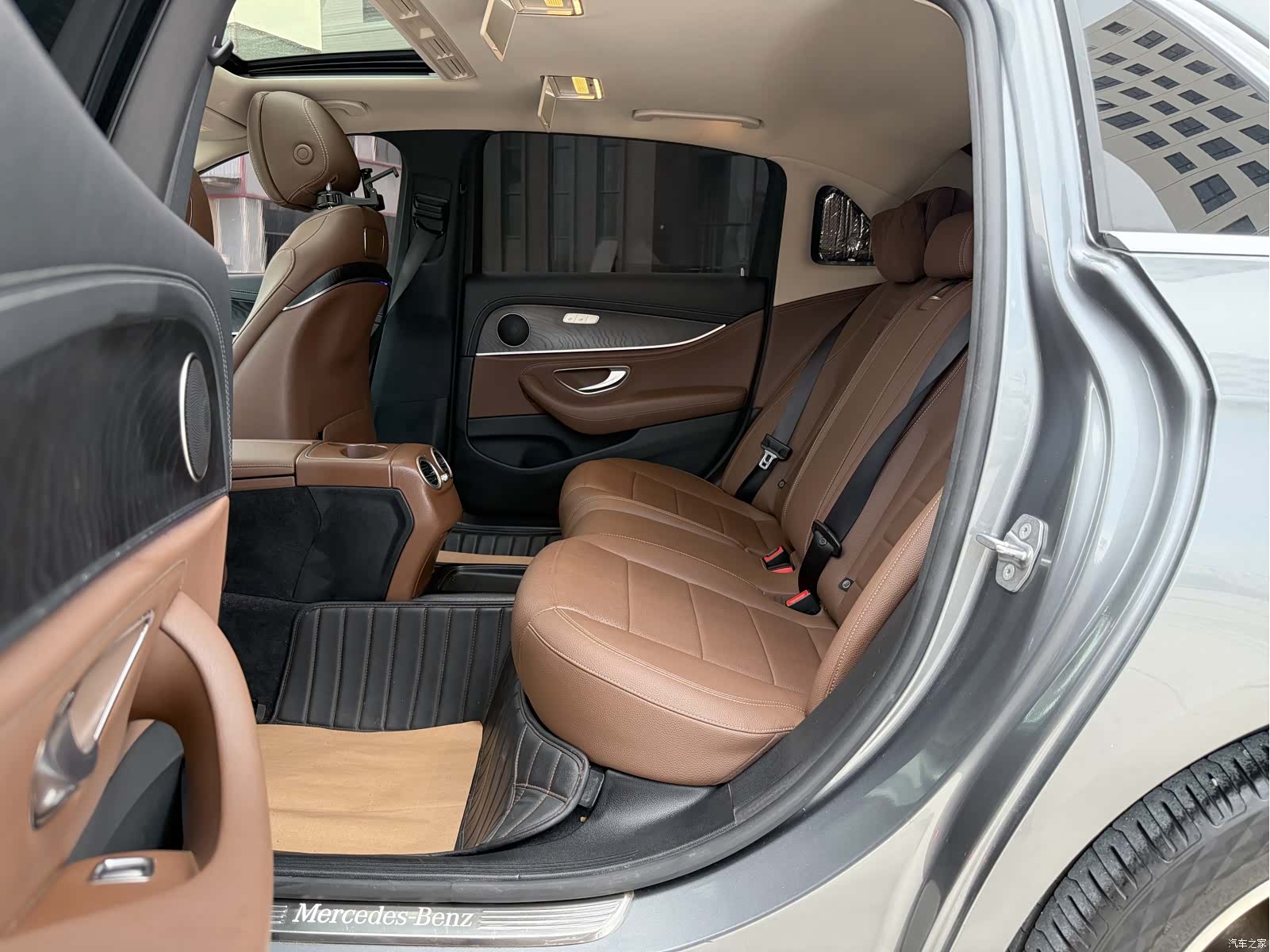 Mercedes-Benz E-Class, 2018 11