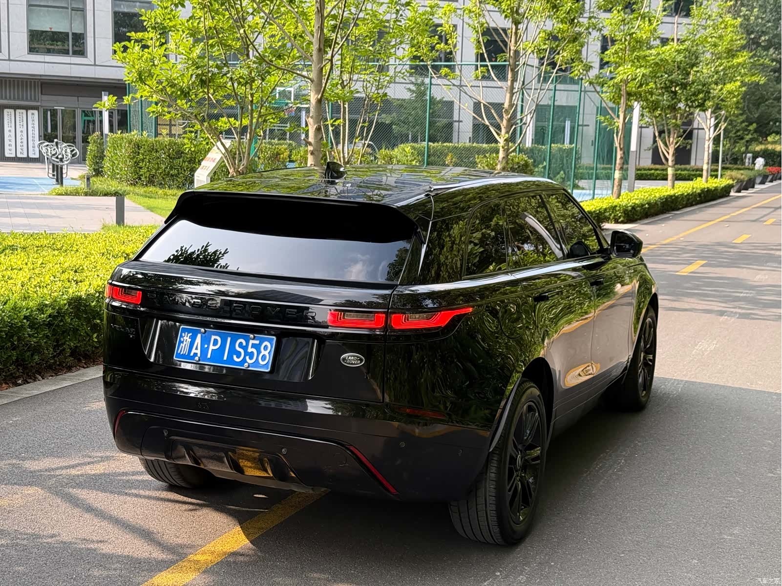 Land Rover Range Rover, 2021 все фото