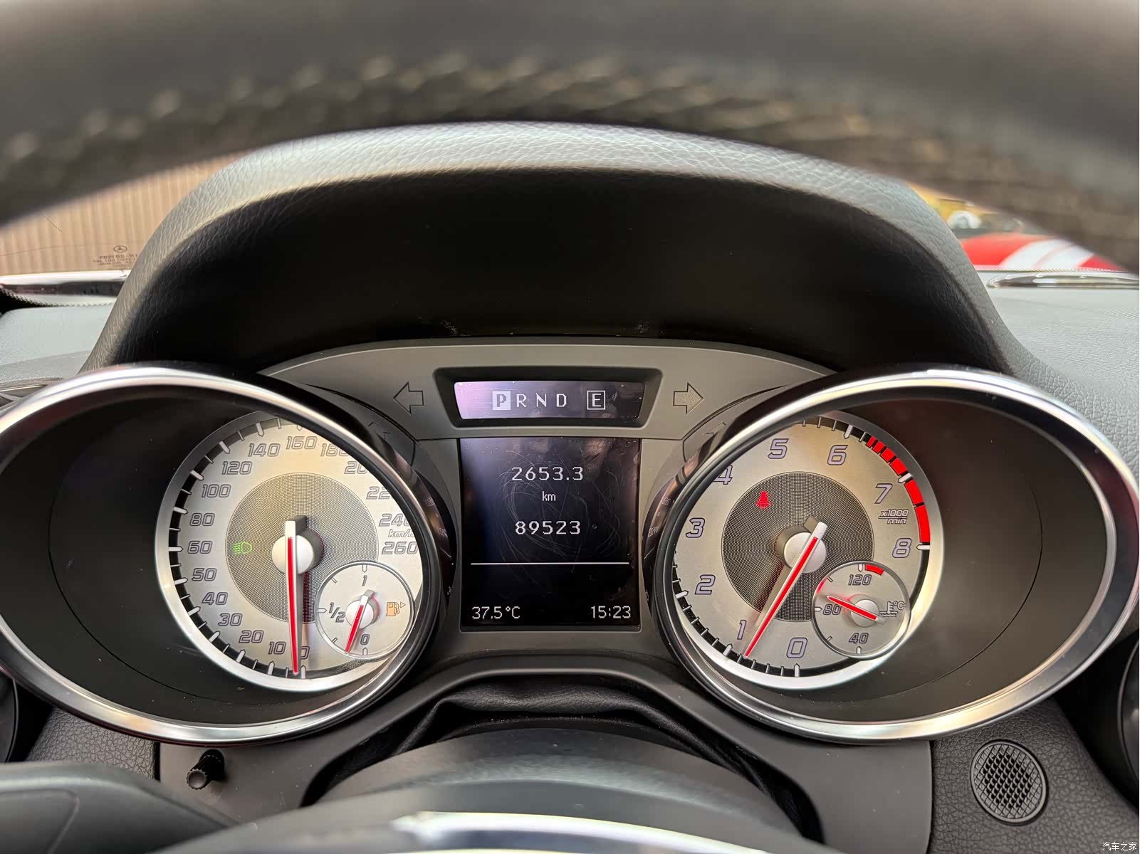 Mercedes-Benz SL, 2015 12