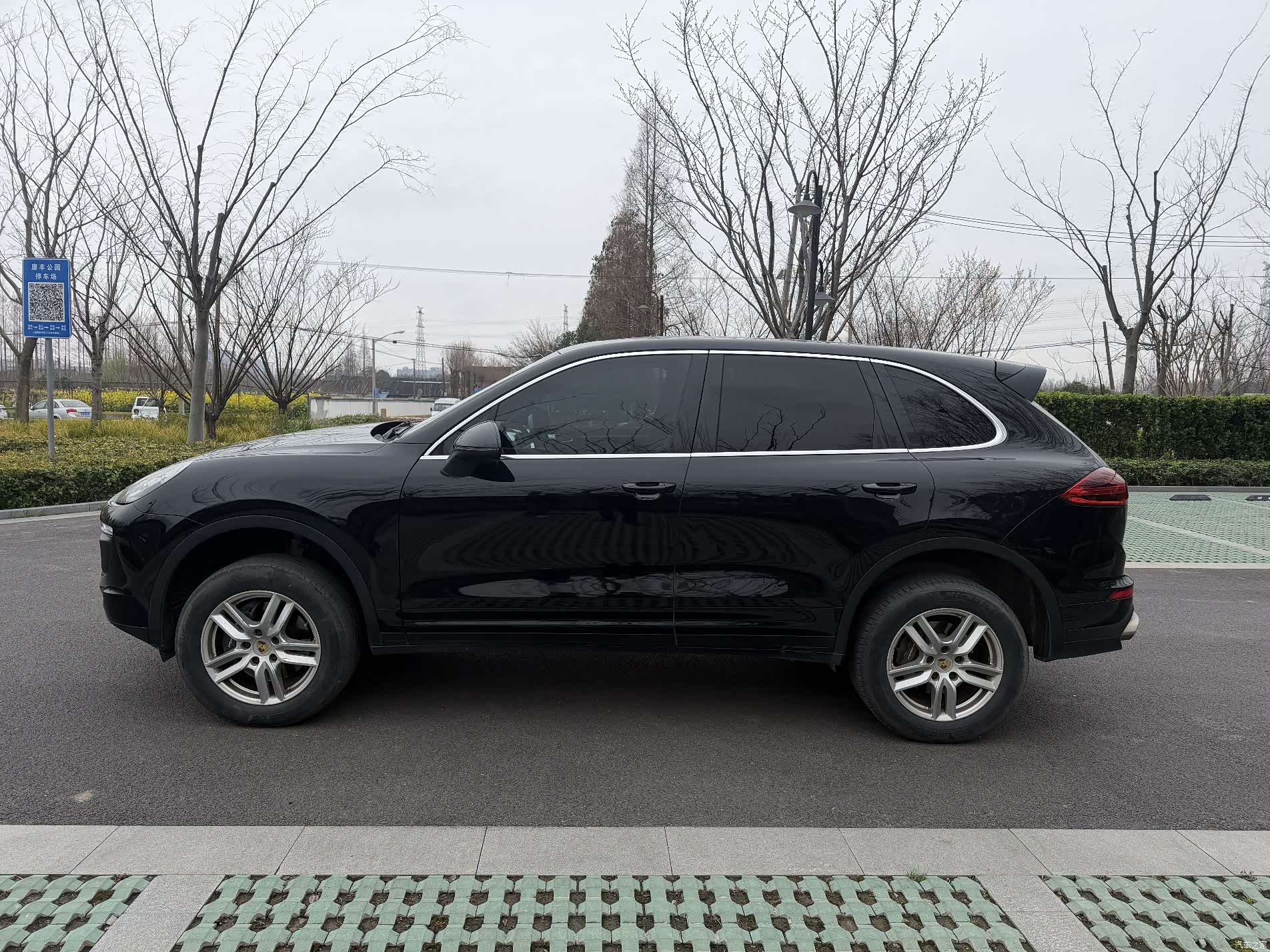Porsche Cayenne, 2015 3