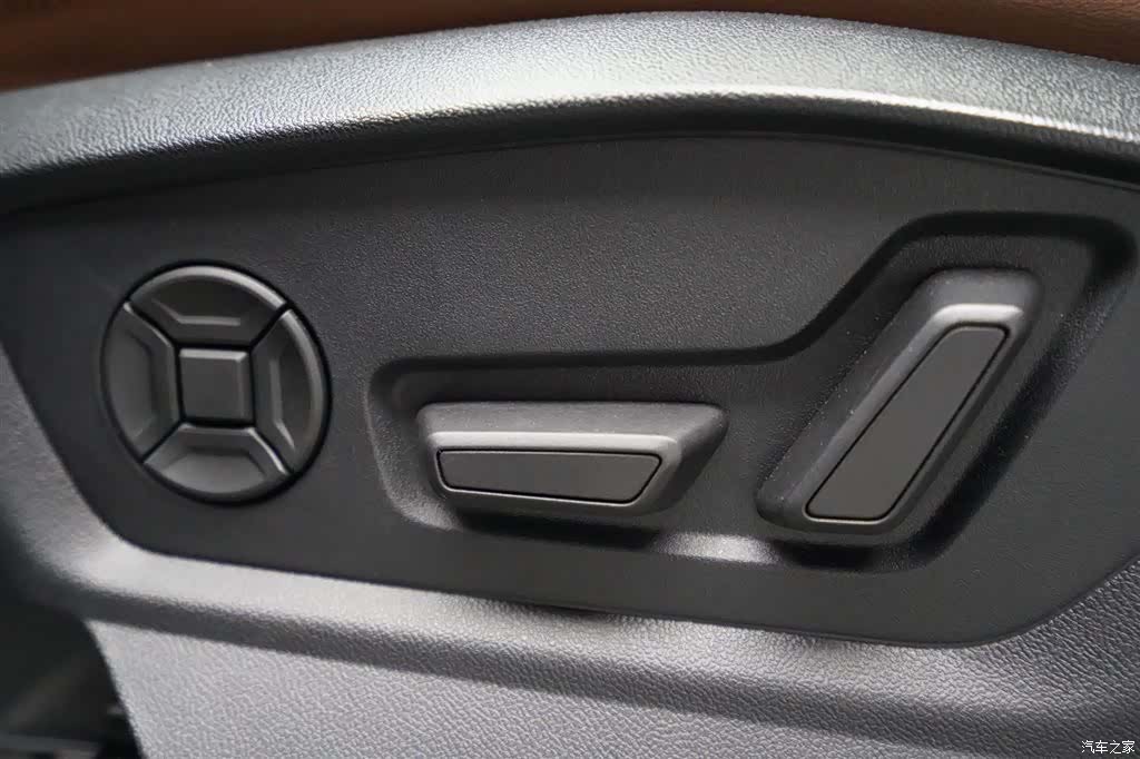 Audi Q8, 2022 6