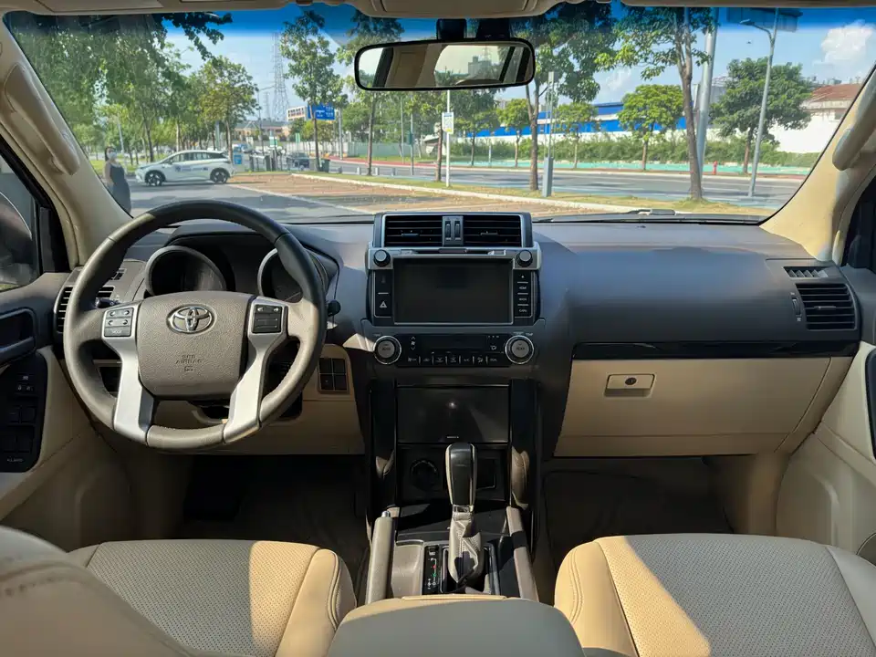 Toyota Prado