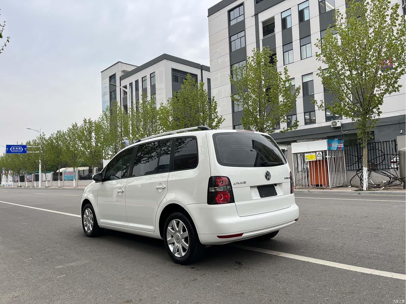 Volkswagen L, 2018 4