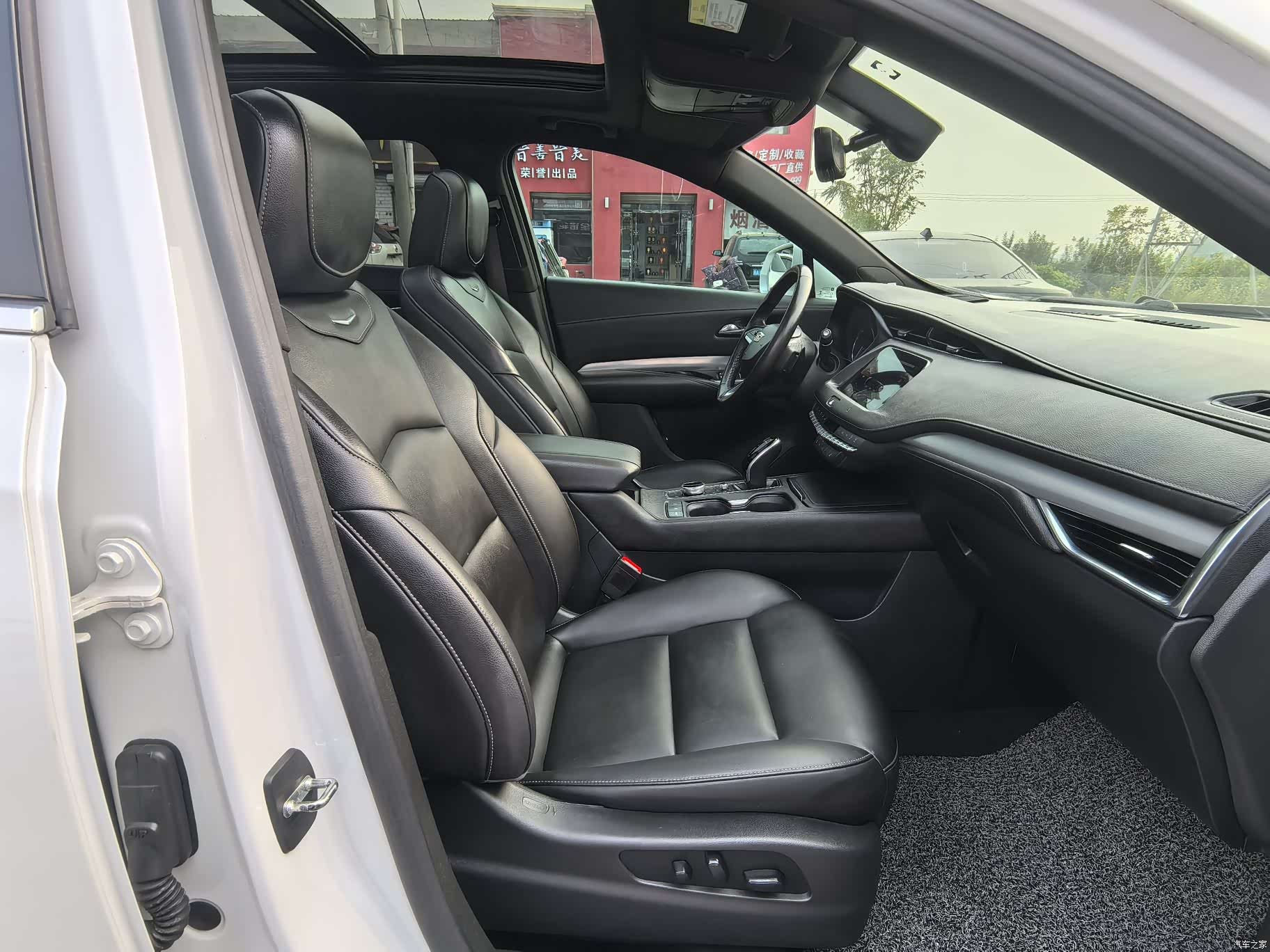 Cadillac XT4, 2020 11